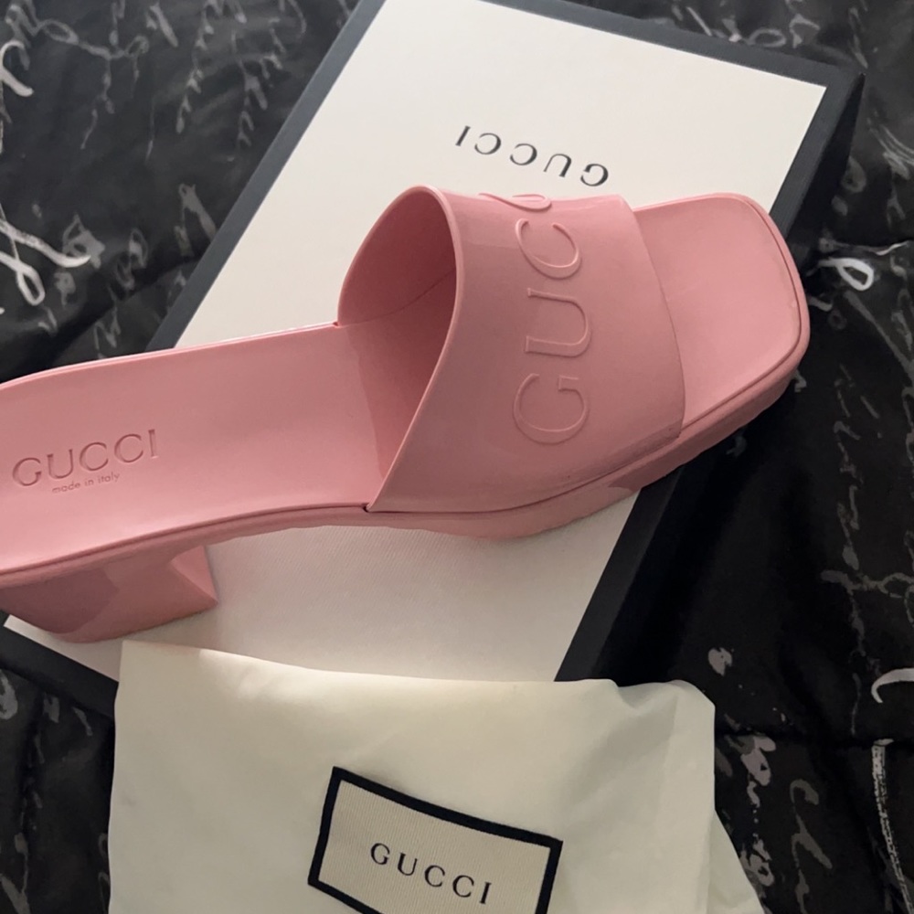 Gucci pink platform sandal heels